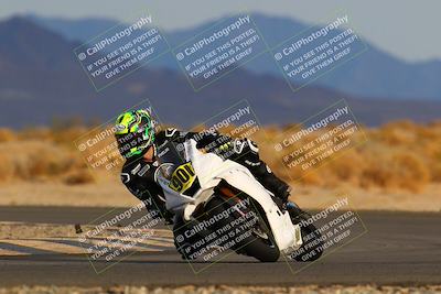 media/Feb-27-2022-CVMA (Sun) [[a3977b6969]]/Race 15 Amateur Supersport Middleweight/